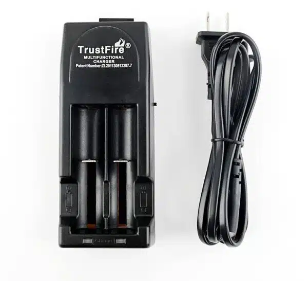 TrustFire TR-001 Charger