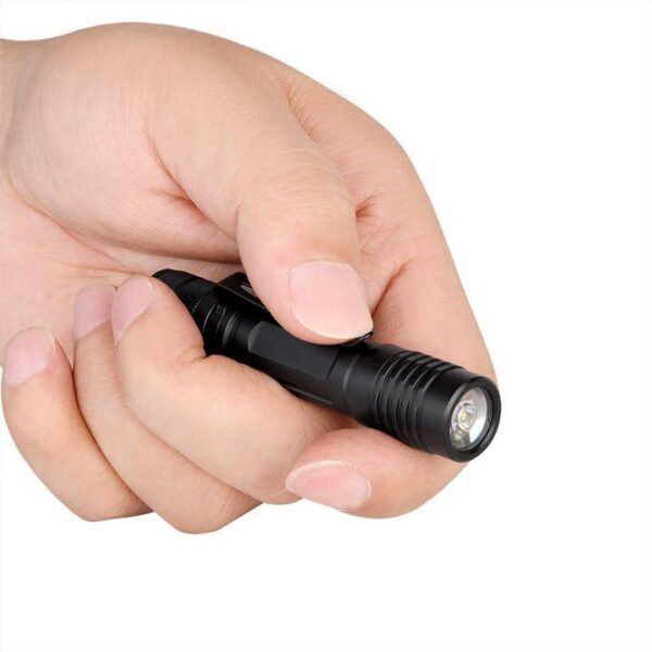 TrustFire L1 385lumen, 113m Tactical EDC Flashlight