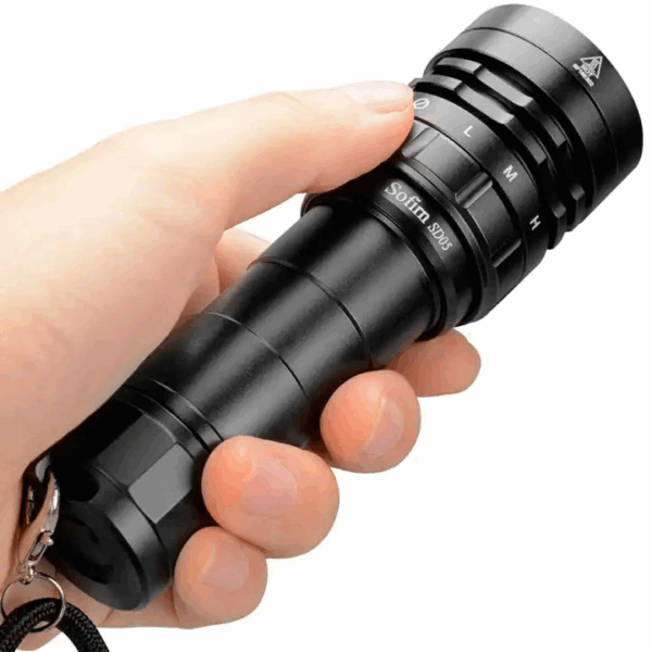 Sofirn SD05 3000 Lumen 270m Throw Rechargeable Diving Flashlight with 21700 Battery - Image 9