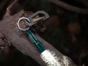 Olight i3E EOS Keychain Flashlight – 90 Lumens, AAA Battery, Twist Tailcap, 44m Throw