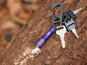 Olight i3E EOS Keychain Flashlight – 90 Lumens, AAA Battery, Twist Tailcap, 44m Throw