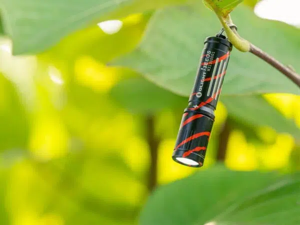 Olight i3E EOS Keychain Flashlight – 90 Lumens, AAA Battery, Twist Tailcap, 44m Throw - Image 21