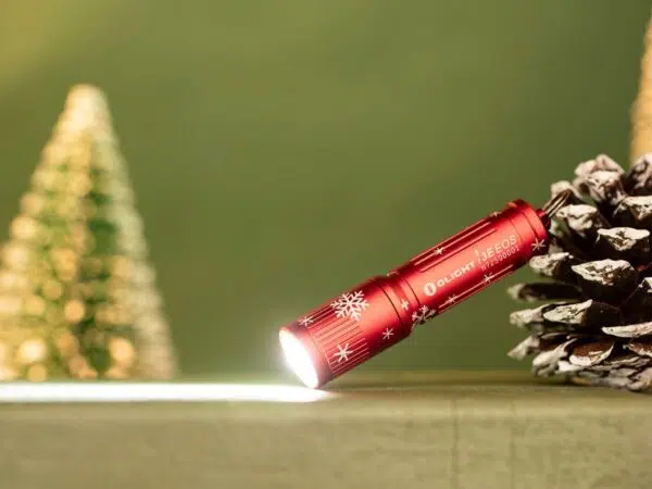 Olight i3E EOS Keychain Flashlight – 90 Lumens, AAA Battery, Twist Tailcap, 44m Throw - Image 84
