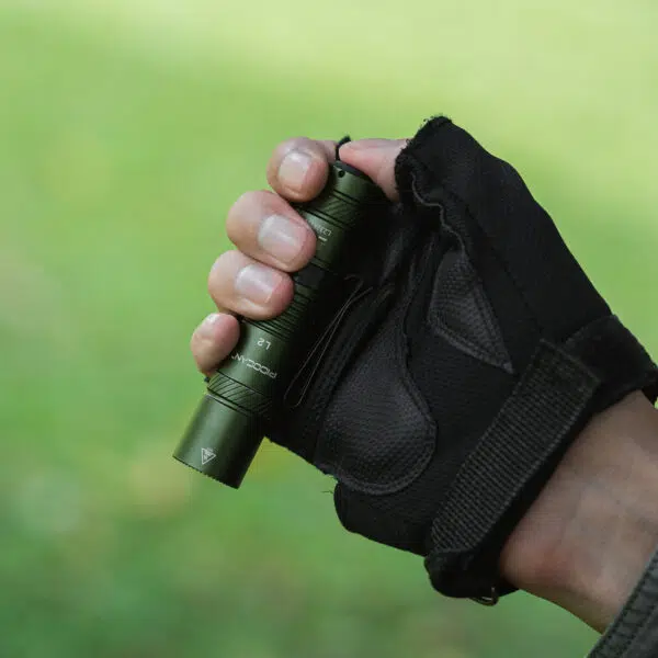 Pioocan L2 by Wuben – 1200 Lumens, 115 m Dual-Fuel EDC - Image 22